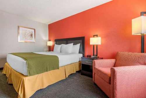 Quality Inn & Suites Mississauga image 14
