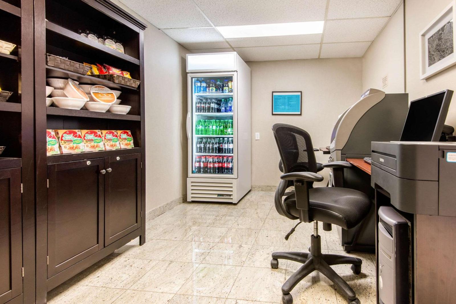 Quality Inn & Suites Mississauga